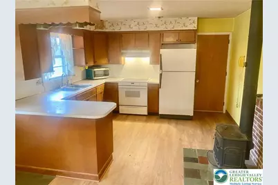 3925 Union Avenue, North Whitehall Township, PA 18078 - Photo 5