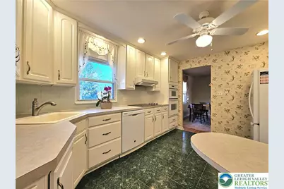 1948 Belleview Drive, Whitehall Township, PA 18052 - Photo 5