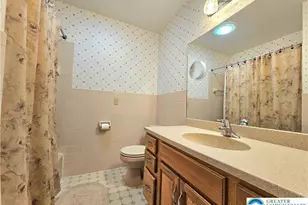 1948 Belleview Dr, Whitehall Township, PA 18052 - Photo 13