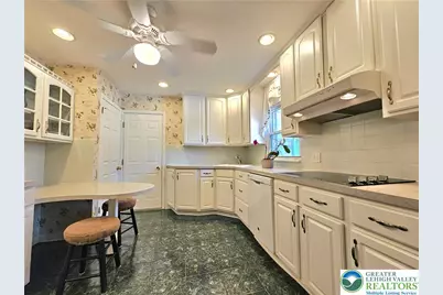 1948 Belleview Drive, Whitehall Township, PA 18052 - Photo 3