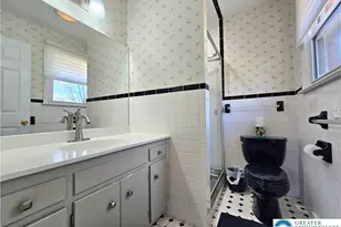 1948 Belleview Dr, Whitehall Township, PA 18052 - Photo 9