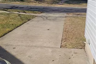 301 Tobias Dr, Hellertown Boro, PA 18055 - Photo 3