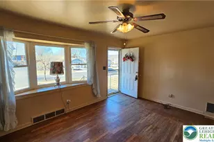 301 Tobias Dr, Hellertown Boro, PA 18055 - Photo 11