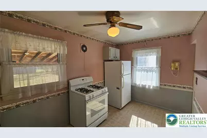 301 Tobias Drive, Hellertown, PA 18055 - Photo 17