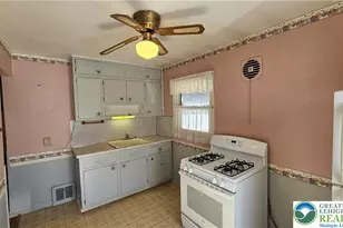 301 Tobias Dr, Hellertown Boro, PA 18055 - Photo 15