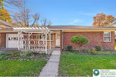 819 Fairview Avenue, Stroud Twp, PA 18360 - Photo 1