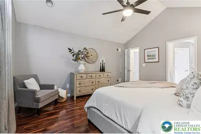 6066 Timberknoll Drive, Lower Macungie Township, PA 18062 - Photo 13