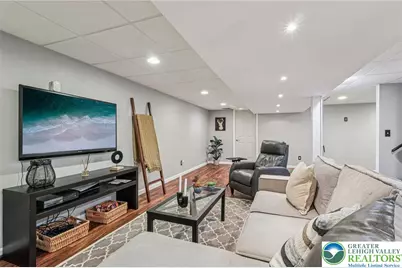 6066 Timberknoll Drive, Lower Macungie Township, PA 18062 - Photo 25