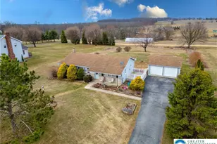 8161 Valley View Rd, East Allen Township, PA 18067 - Photo 5