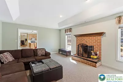 4435 Christine Court, Hanover Twp, PA 18017 - Photo 11