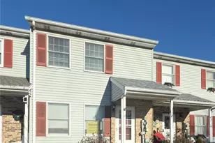 17 Fort Lee Ct, Forks, PA 18040 - Photo 1