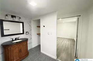 735 Main St, Hanover Township, PA 18706 - Photo 11