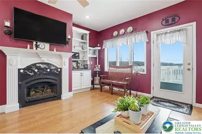 281 Bear Creek Lake Drive, Penn Forrest, PA 18229 - Photo 7