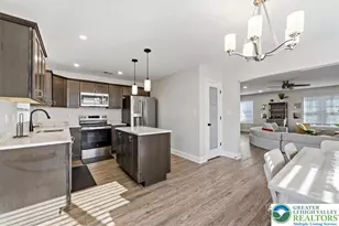 839 Lynnwood St, Salisbury Township, PA 18103 - Photo 9