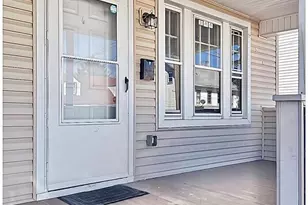 424 E Cranberry Ave, Hazle Township, PA 18201 - Photo 3