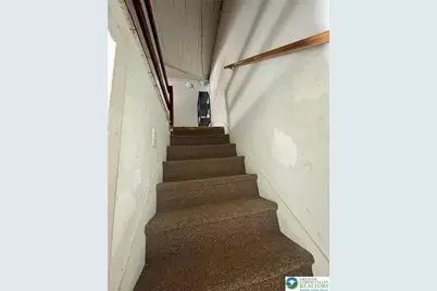 424 E Cranberry Avenue, Hazle Township, PA 18201 - Photo 23