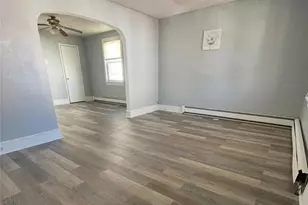 424 E Cranberry Ave, Hazle Township, PA 18201 - Photo 13