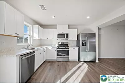 2142 Cross Country Road, Northampton Boro, PA 18067 - Photo 15