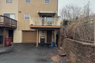 1399 Presidential Dr, Whitehall Township, PA 18062 - Photo 3