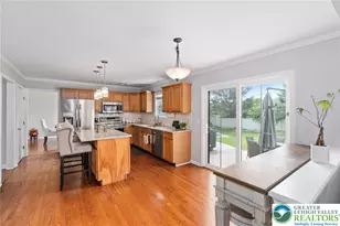 2190 Beechwood St, Upper Macungie Township, PA 18069 - Photo 27