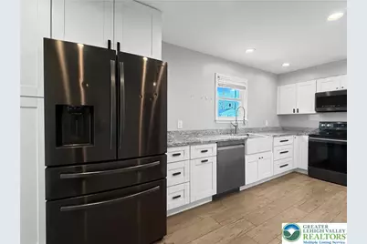 276 Poplar Street, Catasauqua Boro, PA 18032 - Photo 3