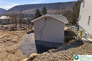 1021 Princeton Ave, Palmerton Boro, PA 18071 - Photo 13