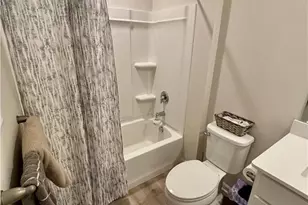 1237 Martin Rd, Upper Macungie Township, PA 18031 - Photo 21