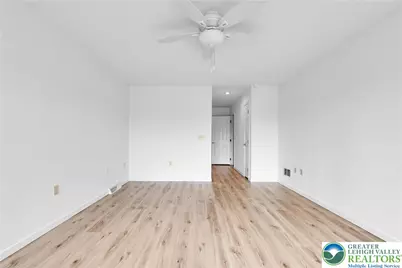 5721 Crawford Drive, Hanover Twp, PA 18017 - Photo 15