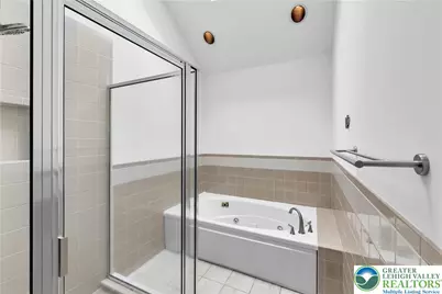 5721 Crawford Drive, Hanover Twp, PA 18017 - Photo 19