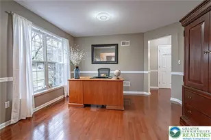 2161 Woodridge Dr, Lower Macungie Township, PA 18062 - Photo 9