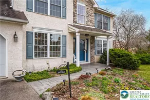 5235 Surrey Ct, Upper Macungie Township, PA 18104 - Photo 9