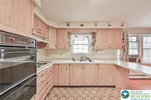 2440 S Fountain St, Allentown City, PA 18103 - Photo 15