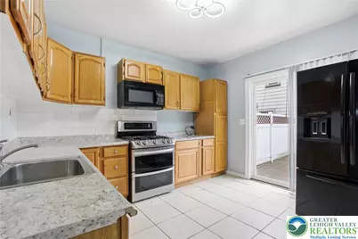 32 N 8th Street, Easton, PA 18042 - Photo 7