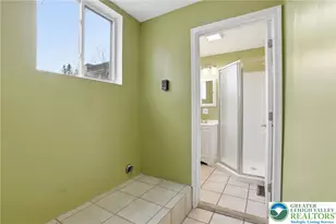 32 N 8th St, Easton, PA 18042 - Photo 11