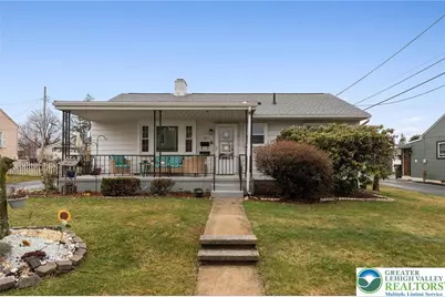 18 S Callowhill Street, Topton Boro, PA 19562 - Photo 1