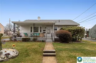 18 S Callowhill St, Topton, PA 19562 - Photo 1