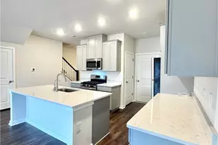 7512 Clayton Ave, Upper Saucon Township, PA 18036 - Photo 5