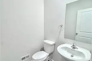 7512 Clayton Ave, Upper Saucon Township, PA 18036 - Photo 3