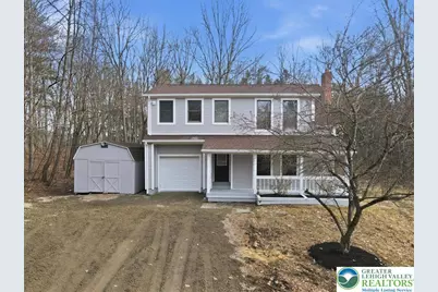 142 Towering Court, Chestnuthill Twp, PA 18353 - Photo 5