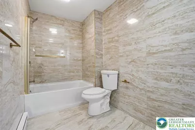 142 Towering Court, Chestnuthill Twp, PA 18353 - Photo 33