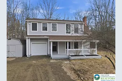 142 Towering Court, Chestnuthill Twp, PA 18353 - Photo 3