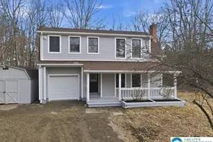 142 Towering Ct, Chestnuthill Twp, PA 18353 - Photo 3