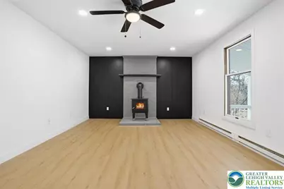 142 Towering Court, Chestnuthill Twp, PA 18353 - Photo 21