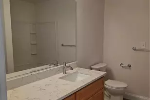 1800 Merlot Dr, Bethlehem Township, PA 18045 - Photo 9