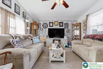 10 E Zimmer Drive, Lehigh Township, PA 18088 - Photo 7