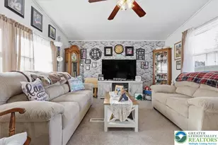 10 E Zimmer Dr, Lehigh Township, PA 18088 - Photo 7