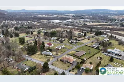 3922 Oakhurst Drive, Upper Saucon Township, PA 18034 - Photo 39