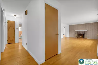 3922 Oakhurst Drive, Upper Saucon Township, PA 18034 - Photo 5