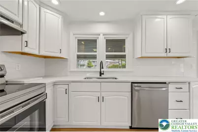 2341 S 3rd Street, Allentown City, PA 18103 - Photo 17