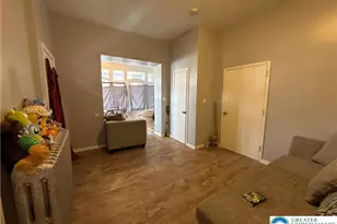 542 N 6th St, Allentown City, PA 18102 - Photo 5